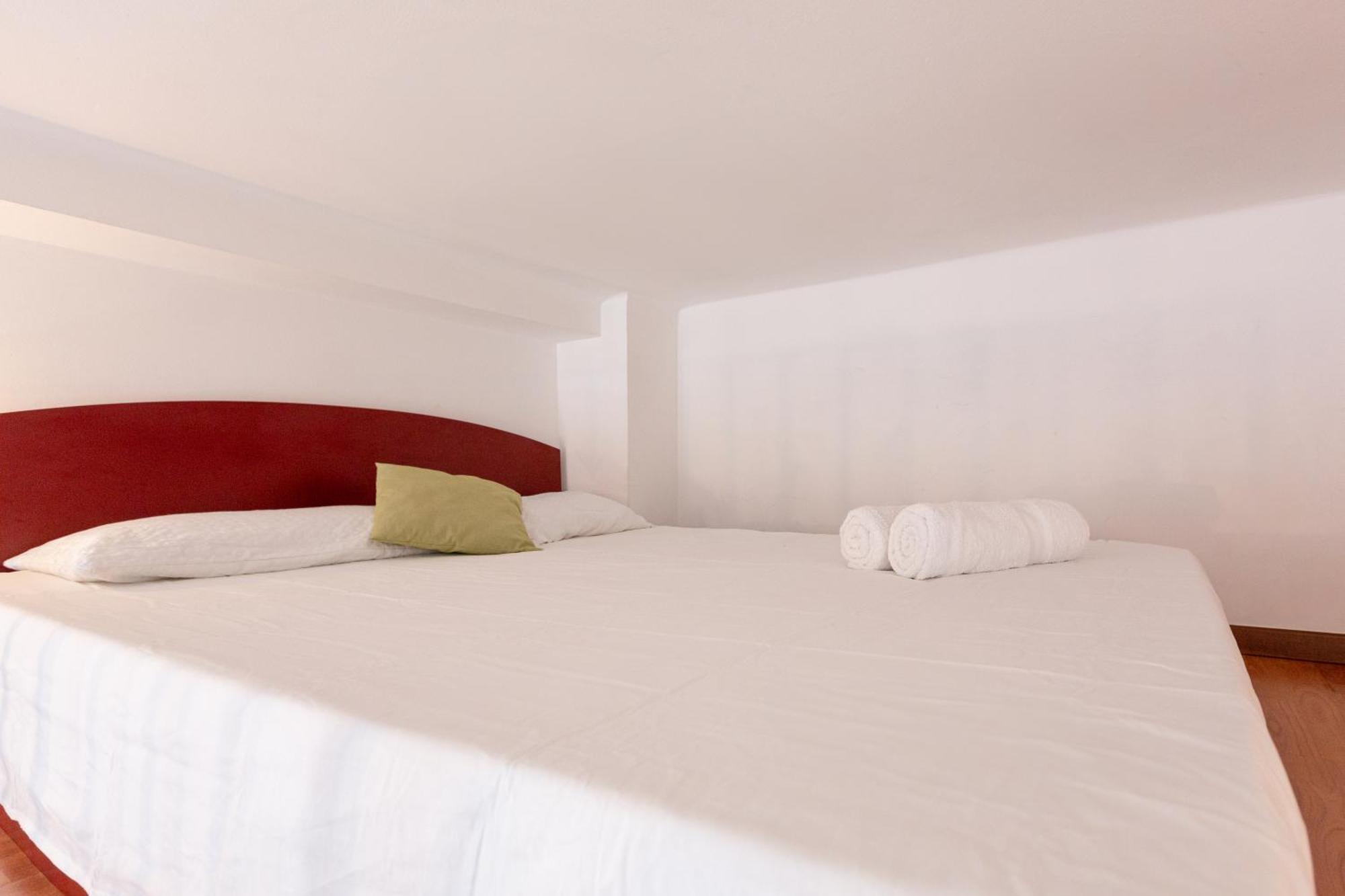 Soft Colors Exclusive Apartment - Navigli District - M2 Milan Exterior photo