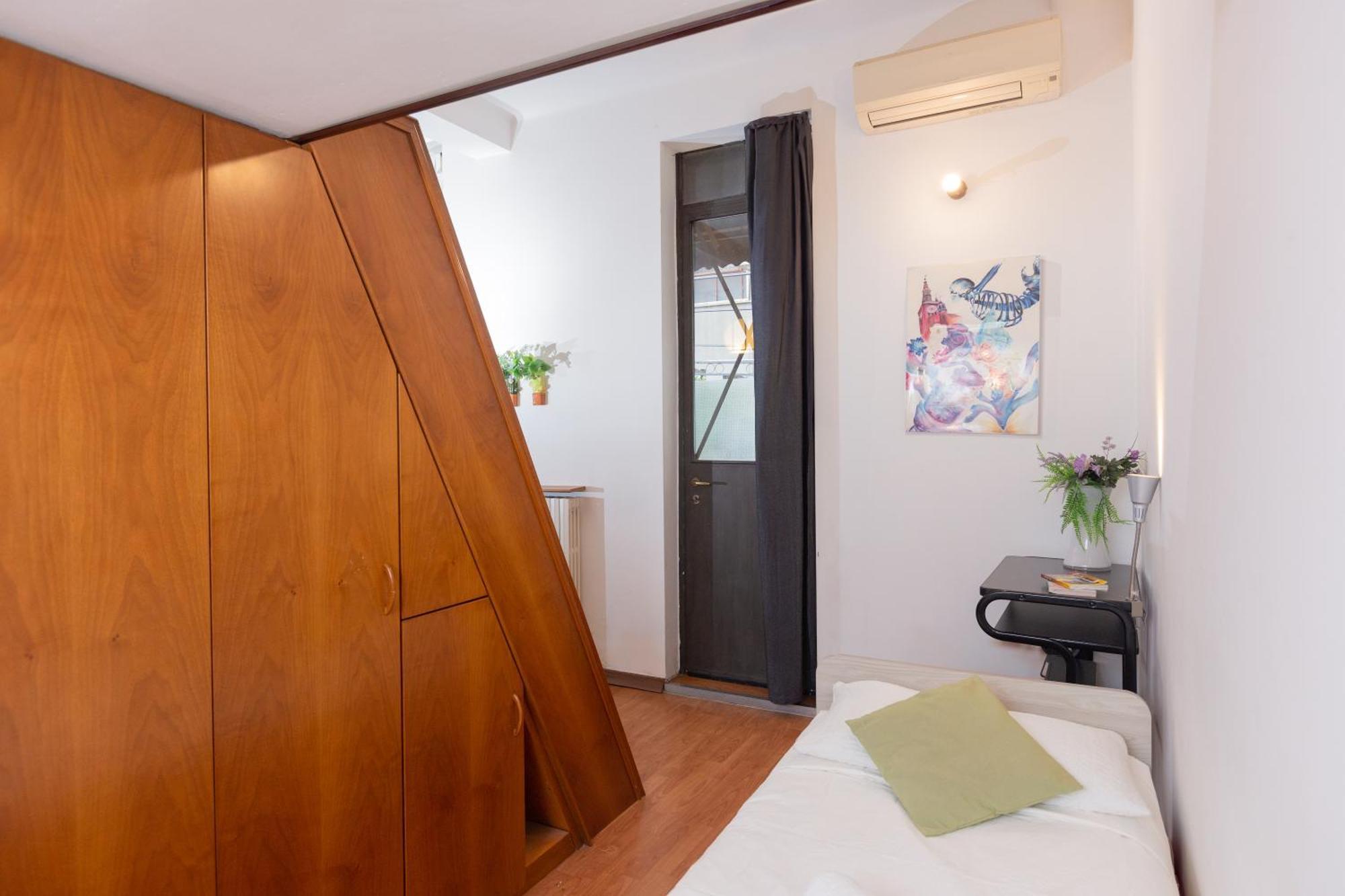 Soft Colors Exclusive Apartment - Navigli District - M2 Milan Exterior photo